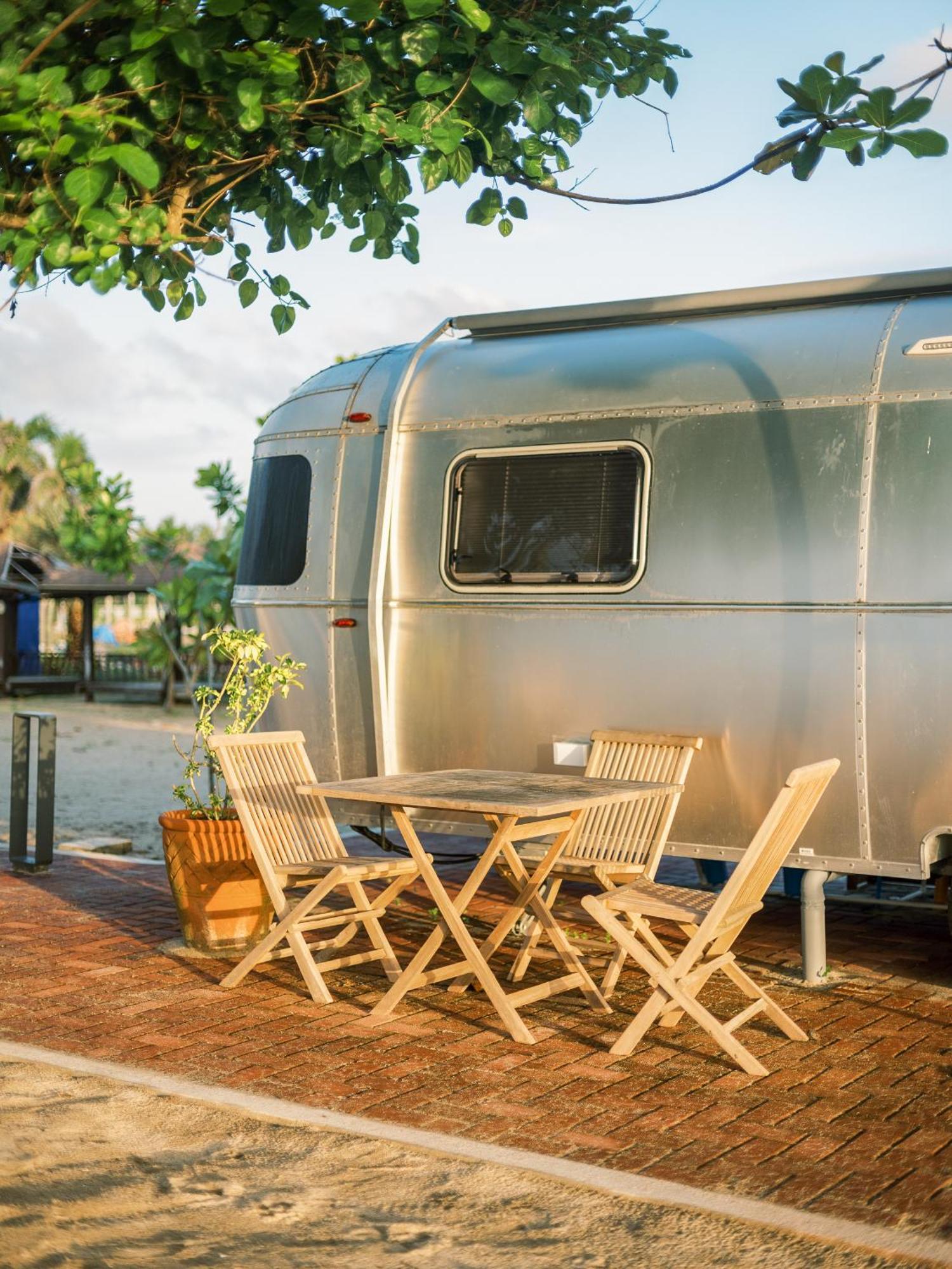 Camperisti Club Laiya Hotel San Juan  Ngoại thất bức ảnh