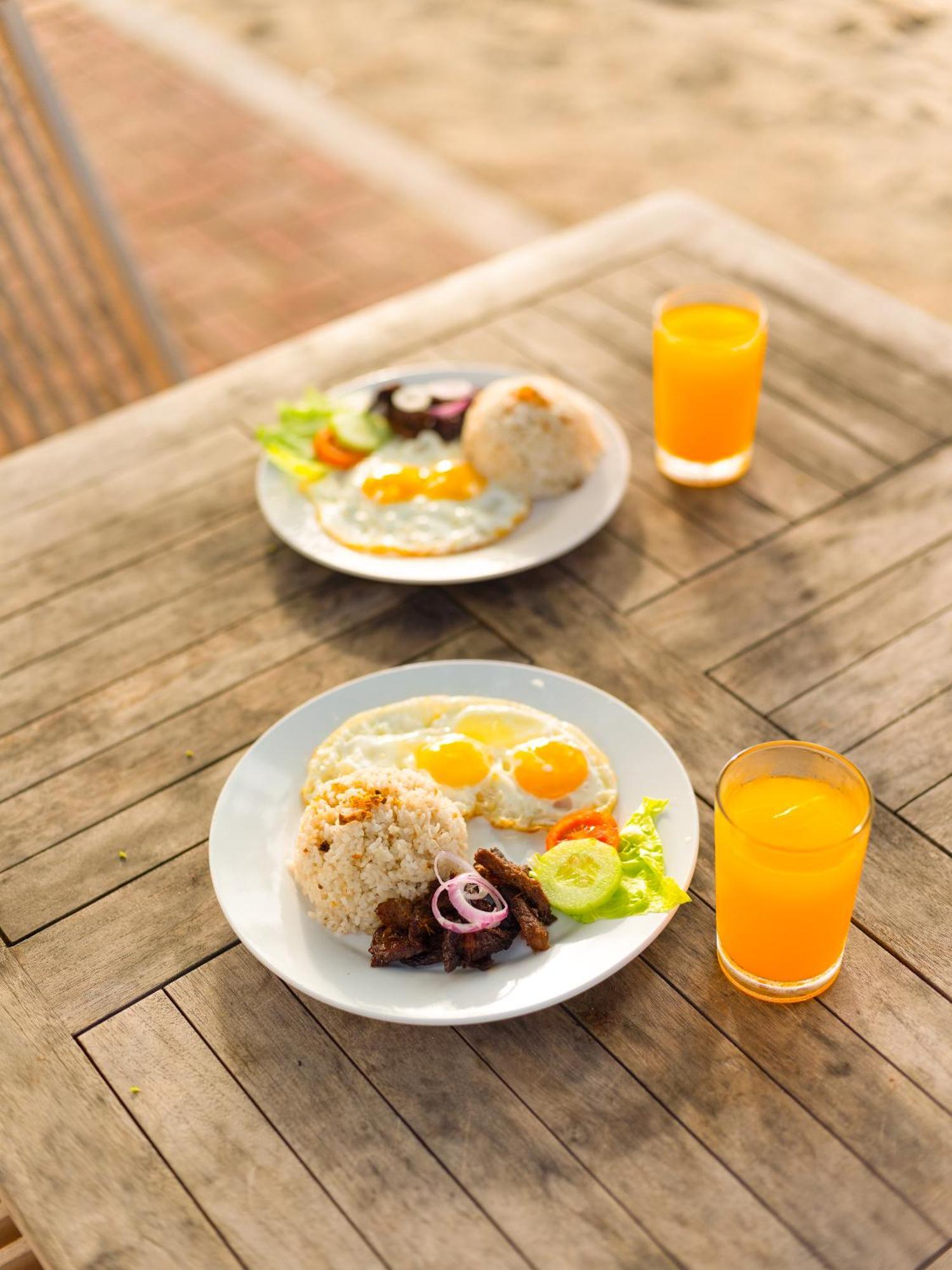 Camperisti Club Laiya Hotel San Juan  Ngoại thất bức ảnh