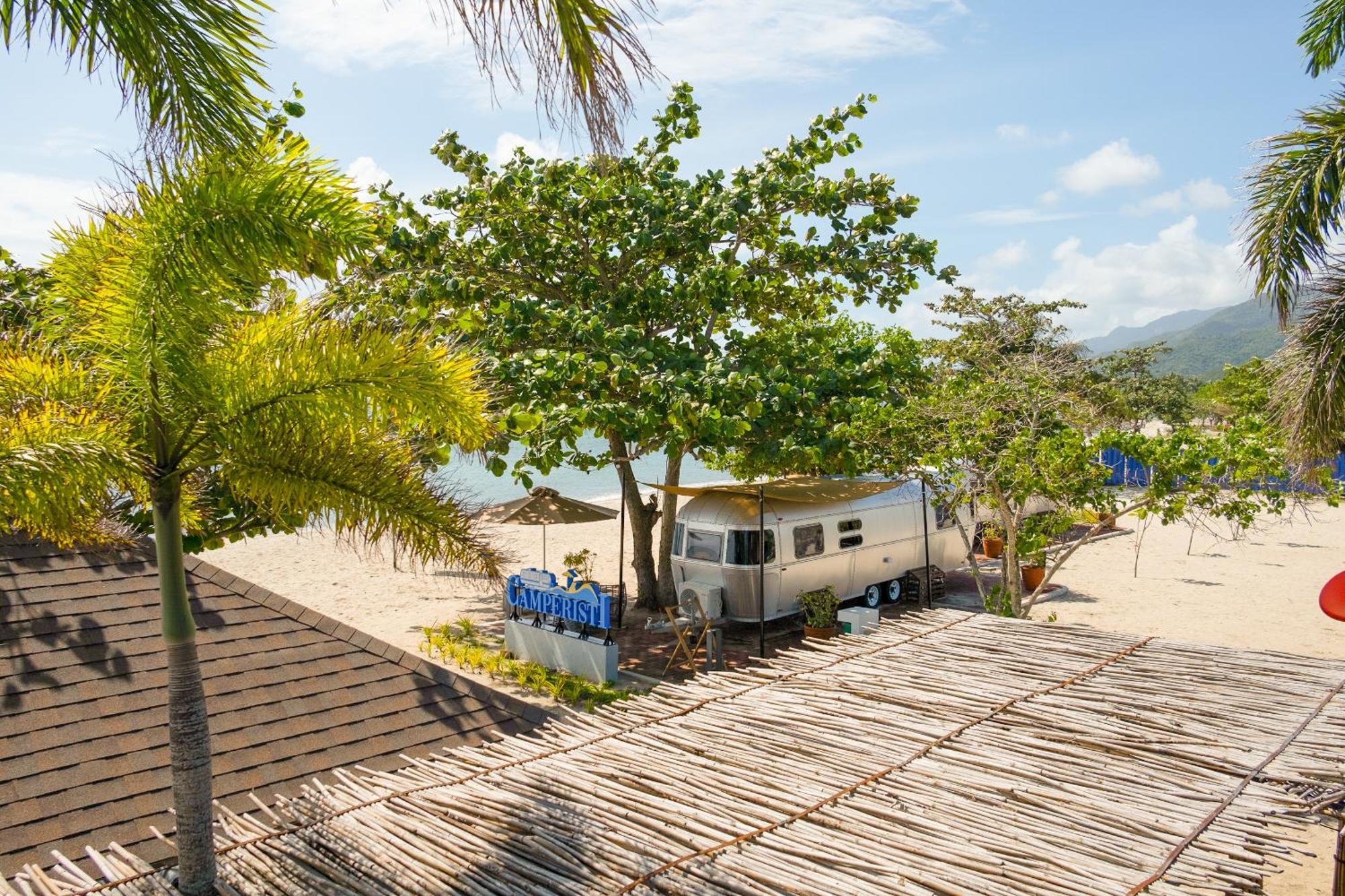Camperisti Club Laiya Hotel San Juan  Ngoại thất bức ảnh