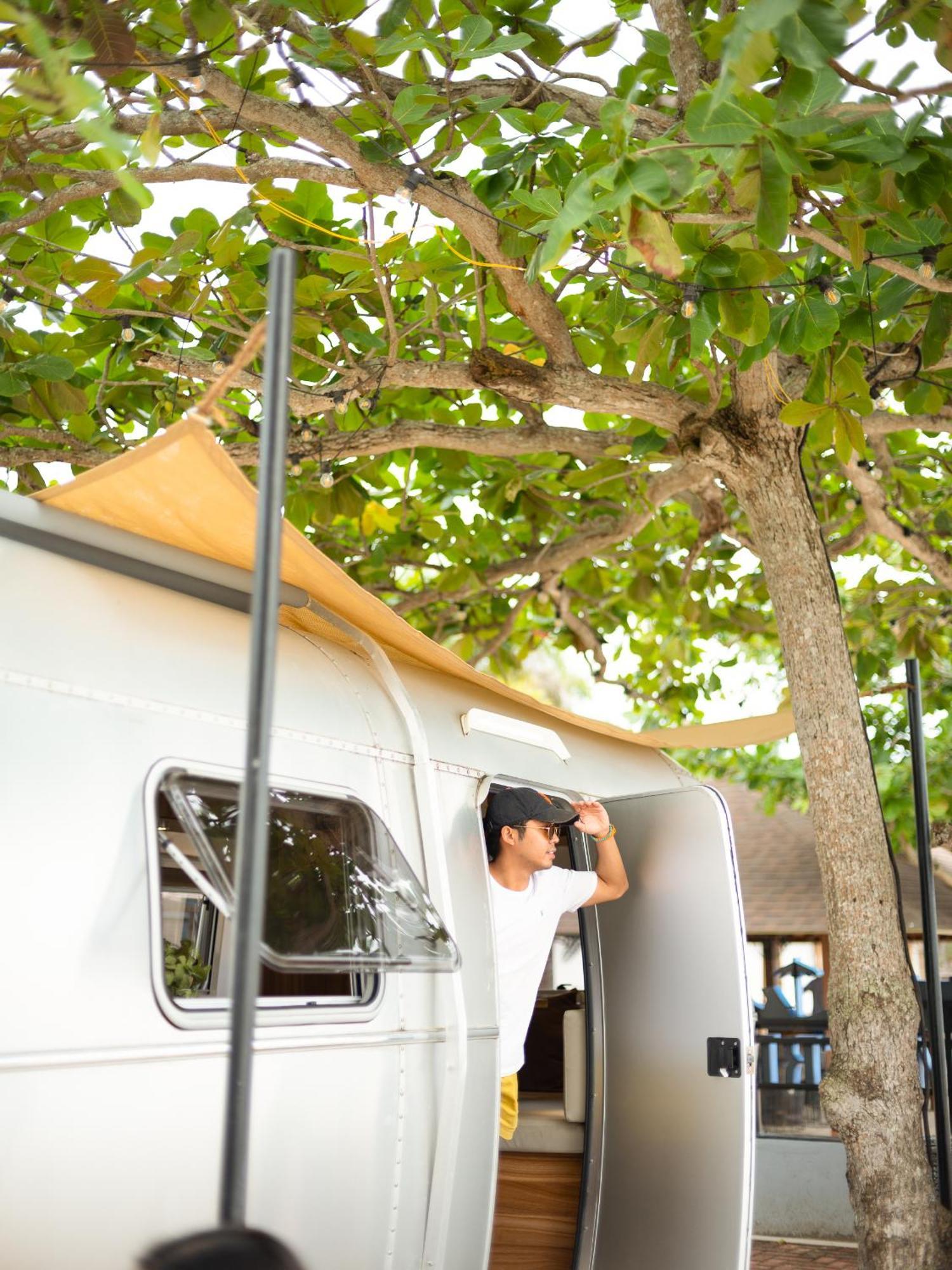 Camperisti Club Laiya Hotel San Juan  Ngoại thất bức ảnh